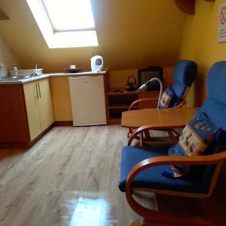 Gospodarstwo Agroturystyczne Ania I Filip Izabelin  Ngoại thất bức ảnh